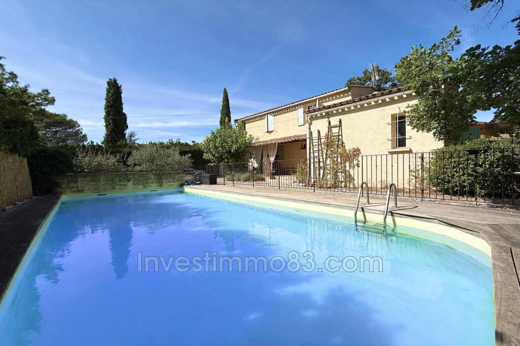 Dans un quartier calme et recherché, belle maison de type 6 de – 6 pièces – 4 chambres – 133.00 m²