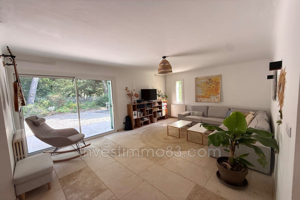 Dans un quartier calme et recherché, belle maison de type 6 de – 6 pièces – 4 chambres – 133.00 m²