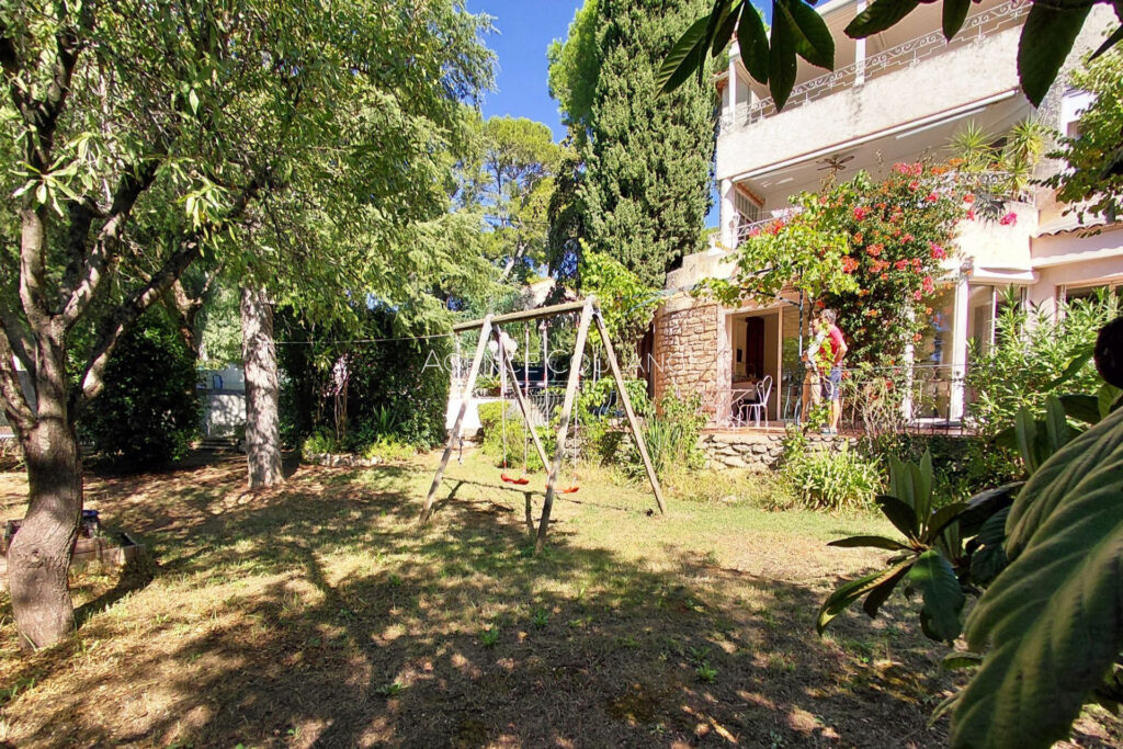 vente maison 7 Pièce(s) – 7 pièces – 6 chambres – 151.00 m²