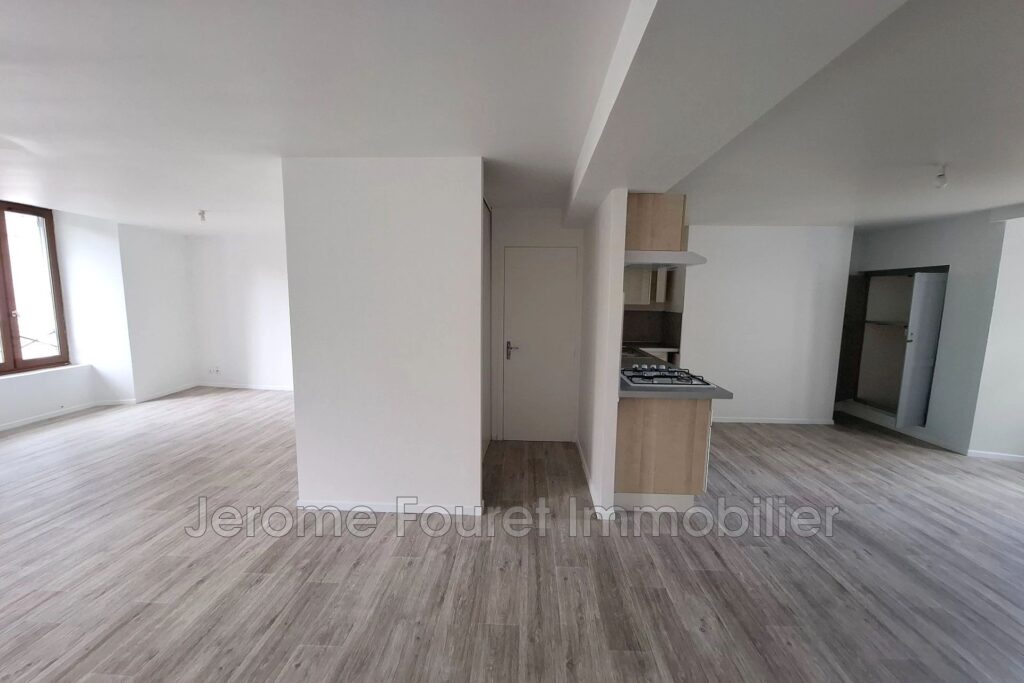 location appartement 4 Pièce(s) – 4 pièces – 3 chambres – 81.39 m²