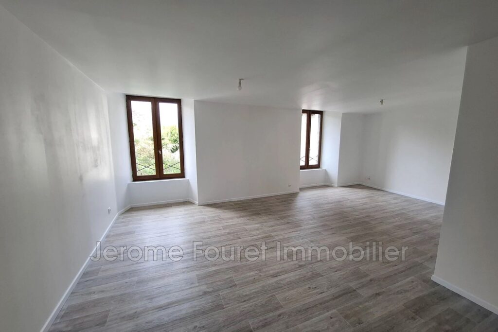 location appartement 4 Pièce(s) – 4 pièces – 3 chambres – 81.39 m²
