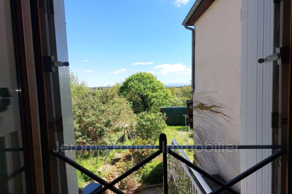 location appartement 4 Pièce(s) – 4 pièces – 3 chambres – 81.39 m²