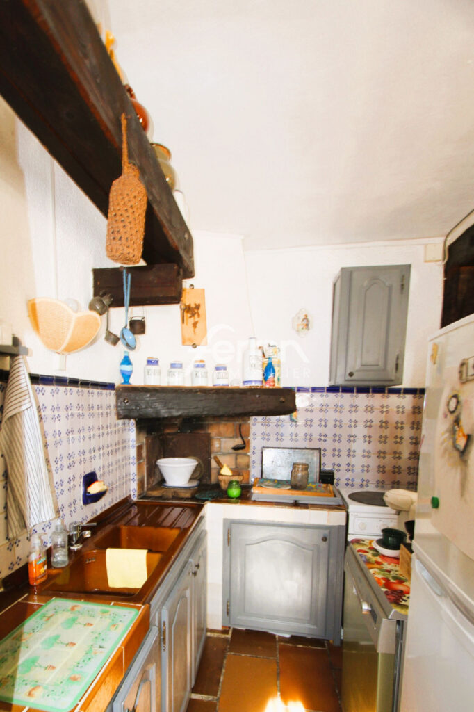 Proche village de Flayosc Villa 200m², 1448m² terrain et vue p – 6 pièces – 5 chambres – 206.00 m²