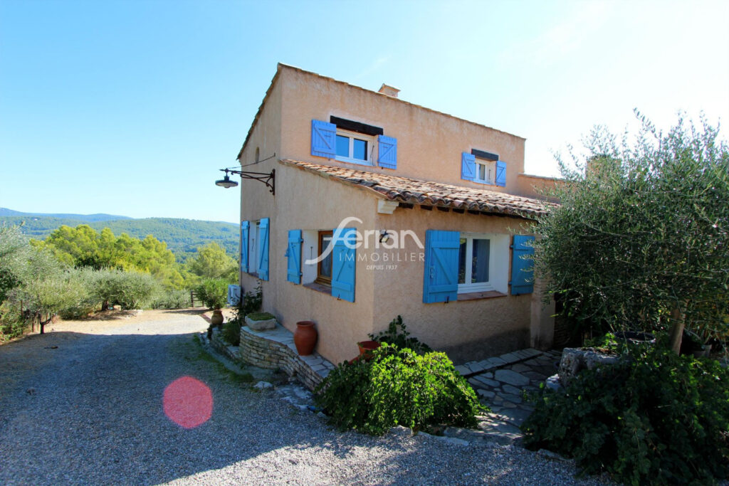 Proche village de Flayosc Villa 200m², 1448m² terrain et vue p – 6 pièces – 5 chambres – 206.00 m²