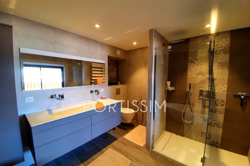 Cagnes-Sur-Mer magnifique apt 150m² très contemporain à vendre – 4 pièces – 3 chambres – 149.08 m²