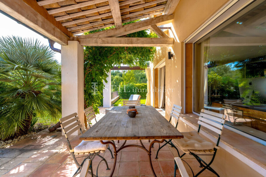 Maison à vendre à Grimaud