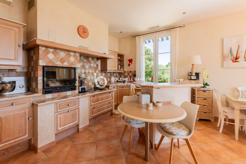 vente appartement 4 Pièce(s) – 4 pièces – 3 chambres – 105.00 m²