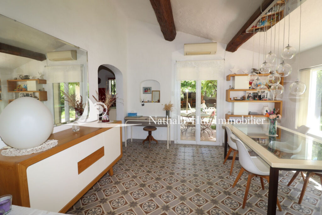 vente maison 5 Pièce(s) – 5 pièces – 4 chambres – 140.00 m²