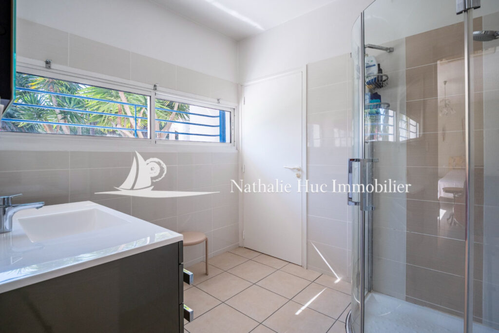 vente maison 7 Pièce(s) – 7 pièces – 4 chambres – 256.00 m²