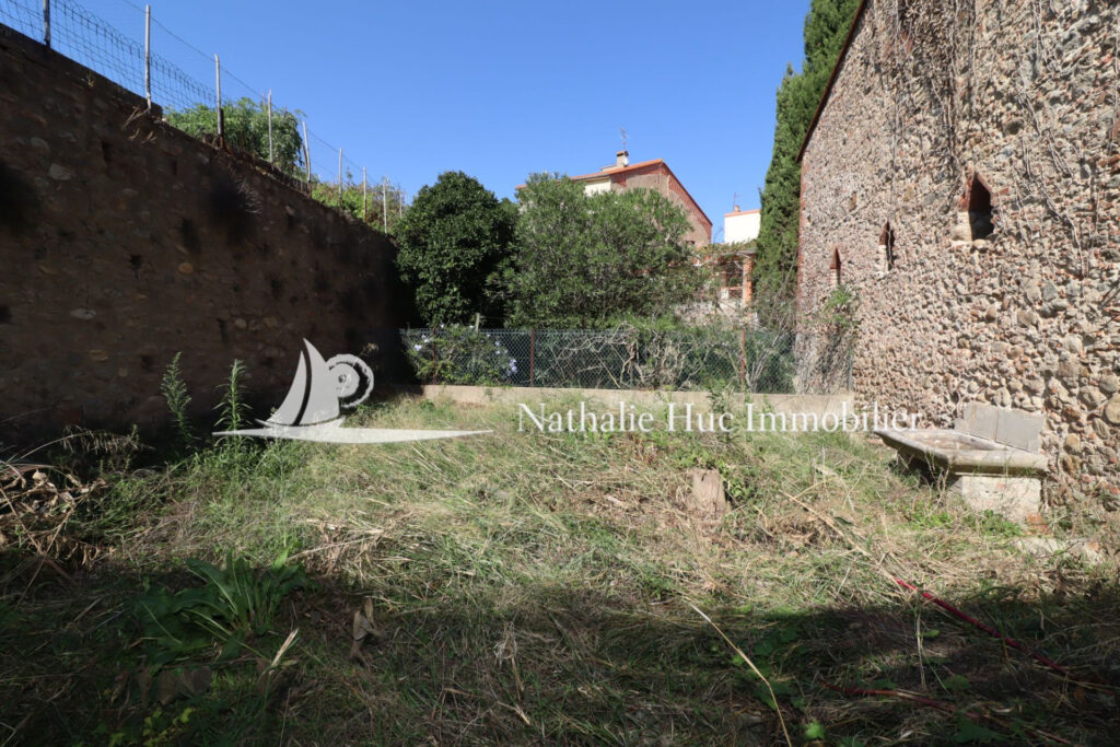 vente  – NR pièces – NR chambres – 200.00 m²