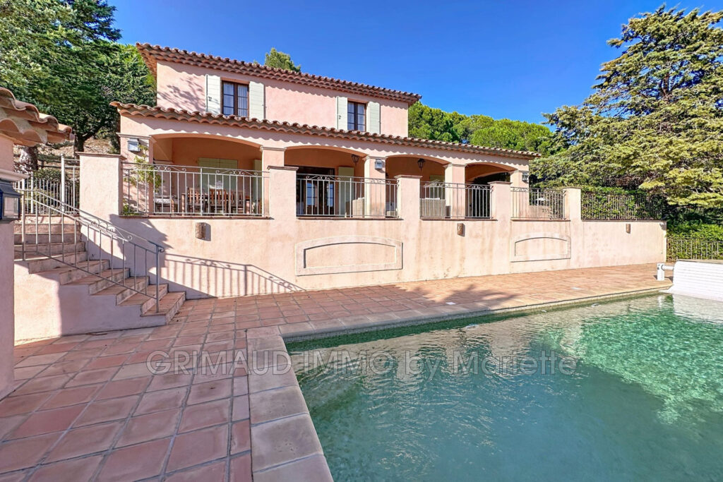 belle maison avec vue imprenable panoramique, a pied du villag – 5 pièces – 3 chambres – 123.85 m²