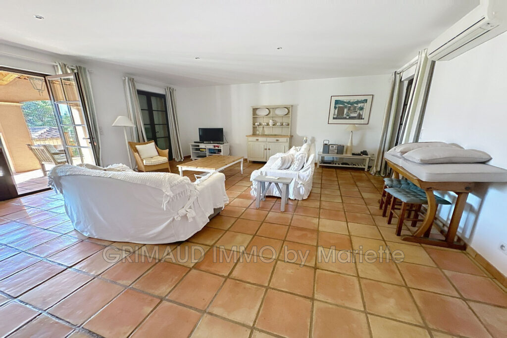 belle maison avec vue imprenable panoramique, a pied du villag – 5 pièces – 3 chambres – 123.85 m²