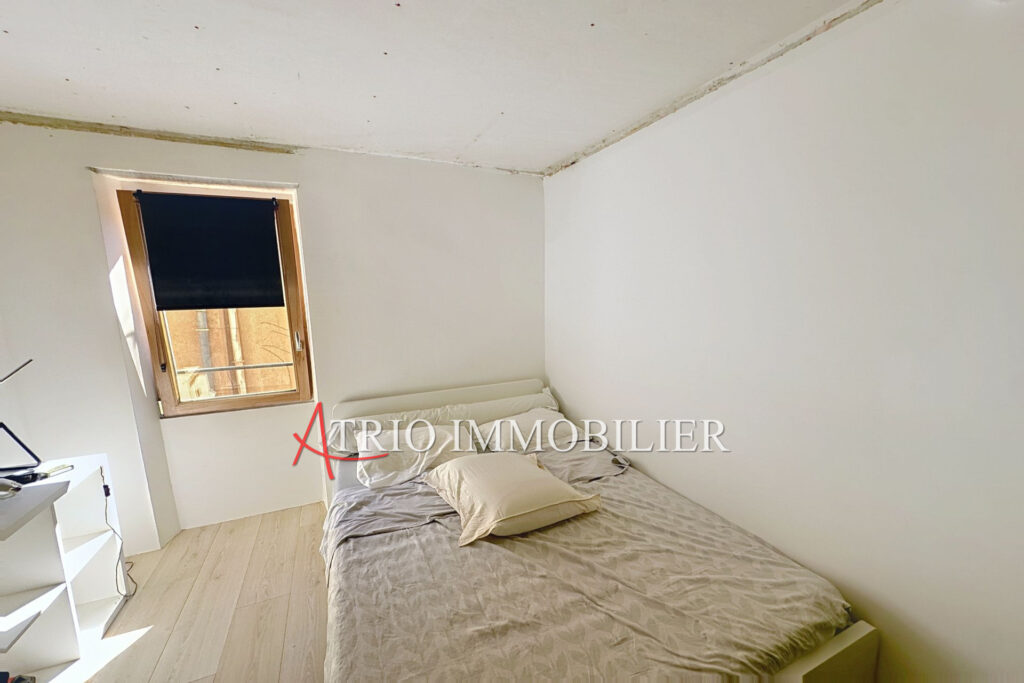 Maison 4/5 pièces, en plein c½ur de Saint Laurent du var, dans – 5 pièces – 3 chambres – 110.00 m²