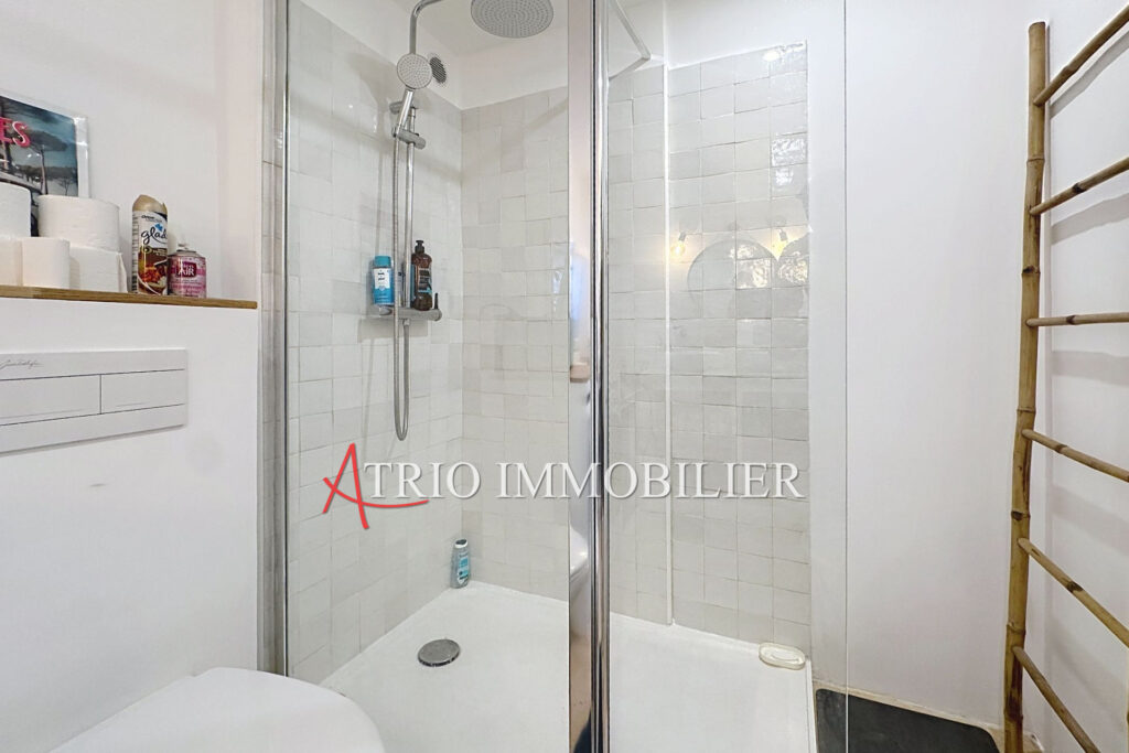 Maison 4/5 pièces, en plein c½ur de Saint Laurent du var, dans – 5 pièces – 3 chambres – 110.00 m²