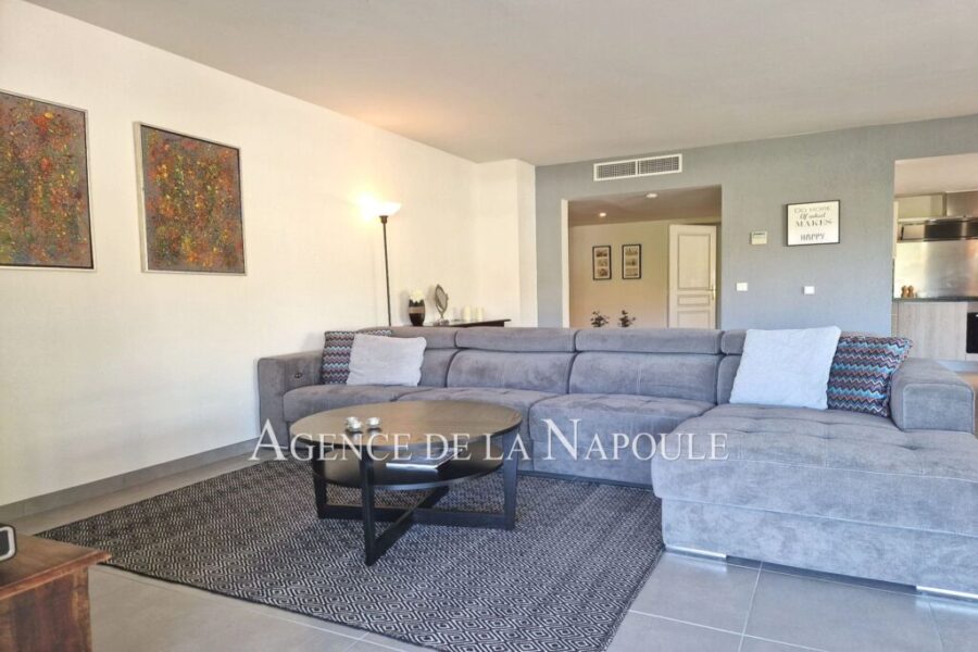 Appartement à vendre à Mandelieu-la-napoule