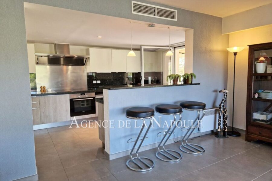 Appartement à vendre à Mandelieu-la-napoule