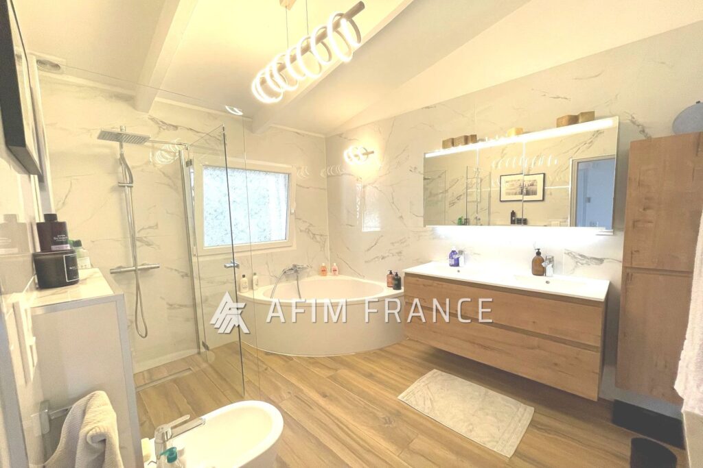 vente maison 3 Pièce(s) – 3 pièces – 2 chambres – 110.31 m²