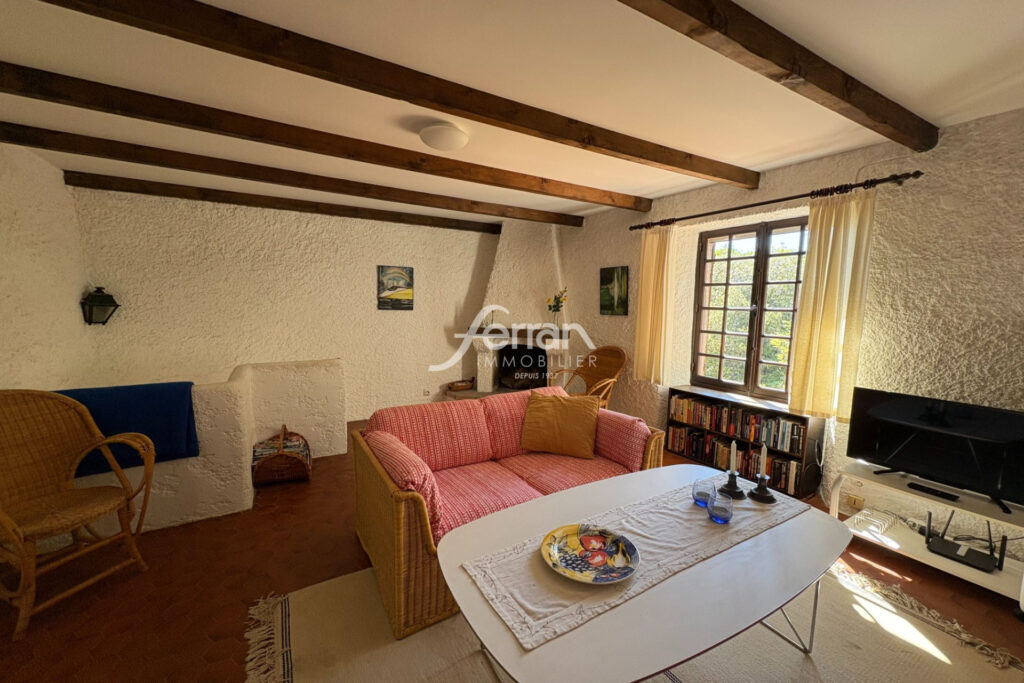 A vendre maison au calme absolu – proche le centre de village  – 3 pièces – 2 chambres – 85.00 m²