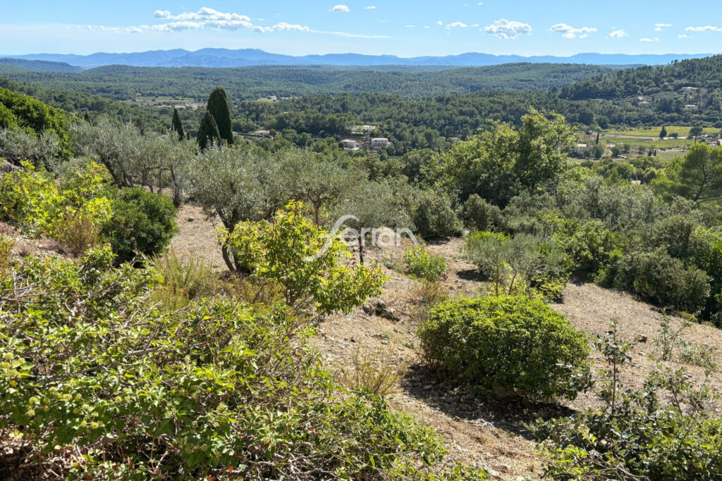 A vendre maison au calme absolu – proche le centre de village  – 3 pièces – 2 chambres – 60.00 m²