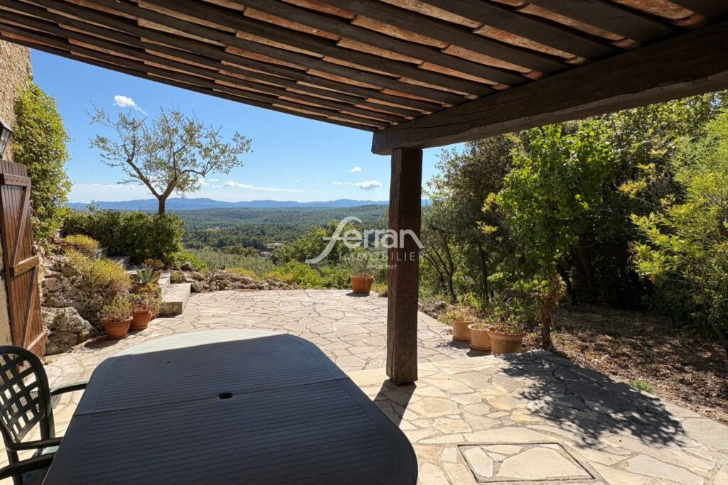 A vendre maison au calme absolu – proche le centre de village  – 3 pièces – 2 chambres – 85.00 m²