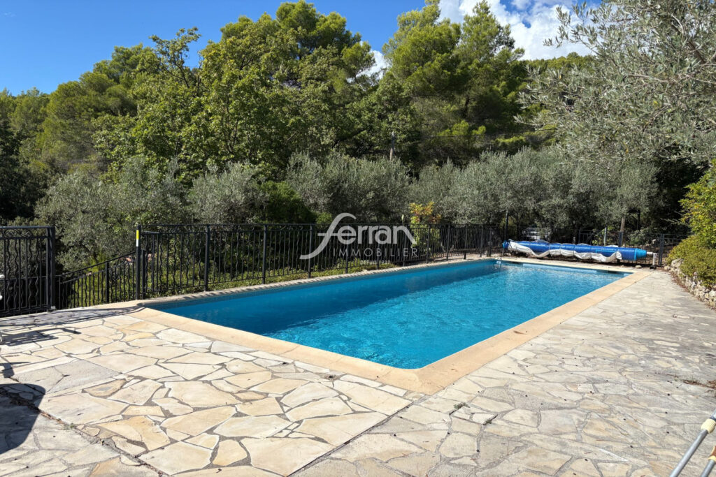 A vendre maison au calme absolu – proche le centre de village  – 3 pièces – 2 chambres – 85.00 m²