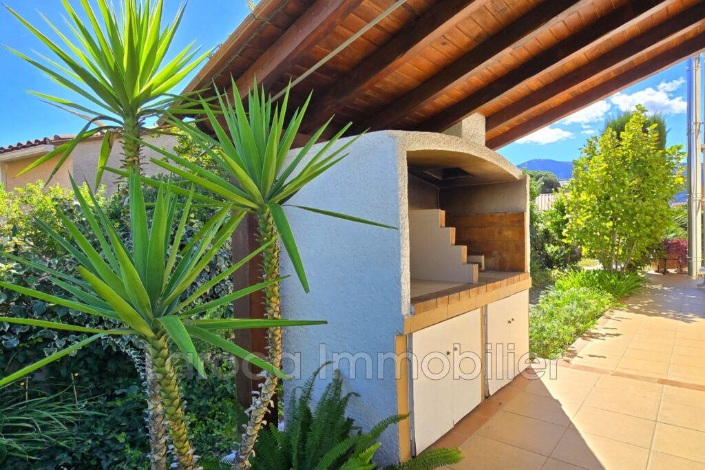 Achat villa à Saint Génis des Fontaines – 4 pièces – 3 chambres – 135.00 m²