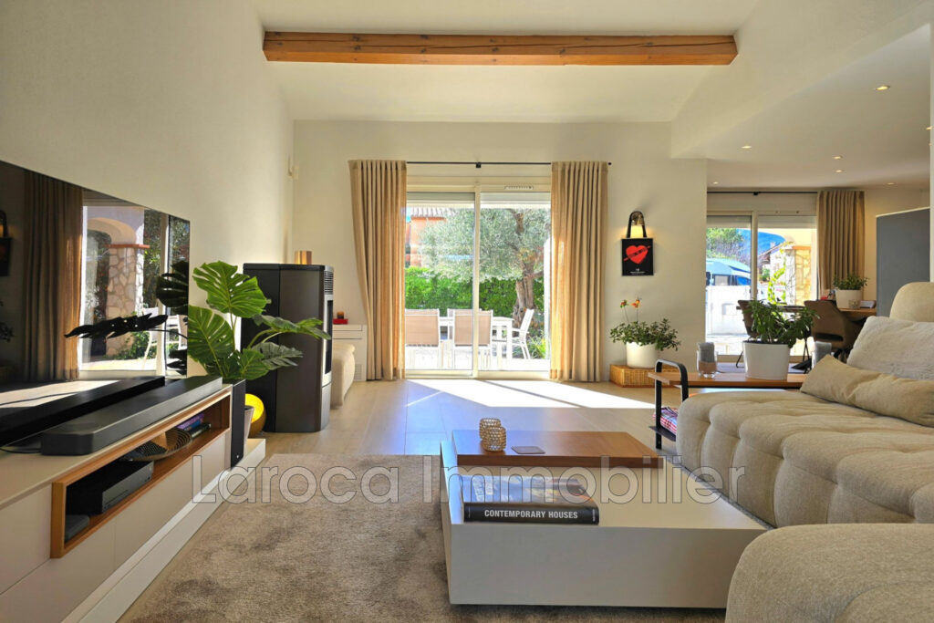 Achat villa à Saint Génis des Fontaines – 4 pièces – 3 chambres – 135.00 m²