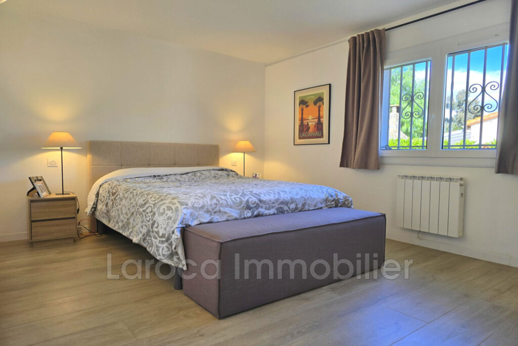 Achat villa à Saint Génis des Fontaines – 4 pièces – 3 chambres – 135.00 m²