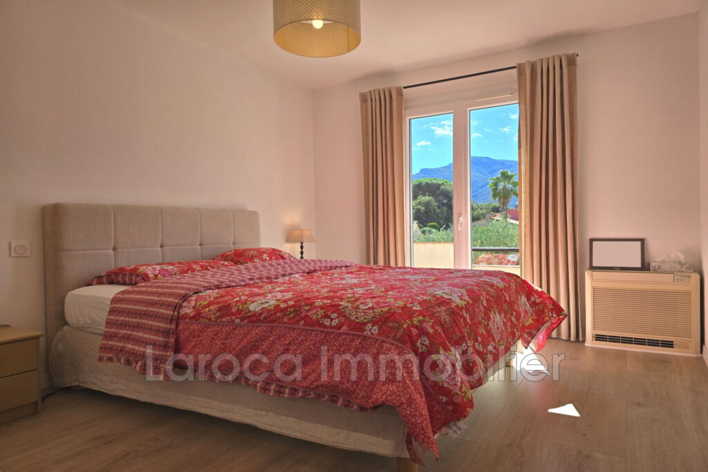 Achat villa à Saint Génis des Fontaines – 4 pièces – 3 chambres – 135.00 m²