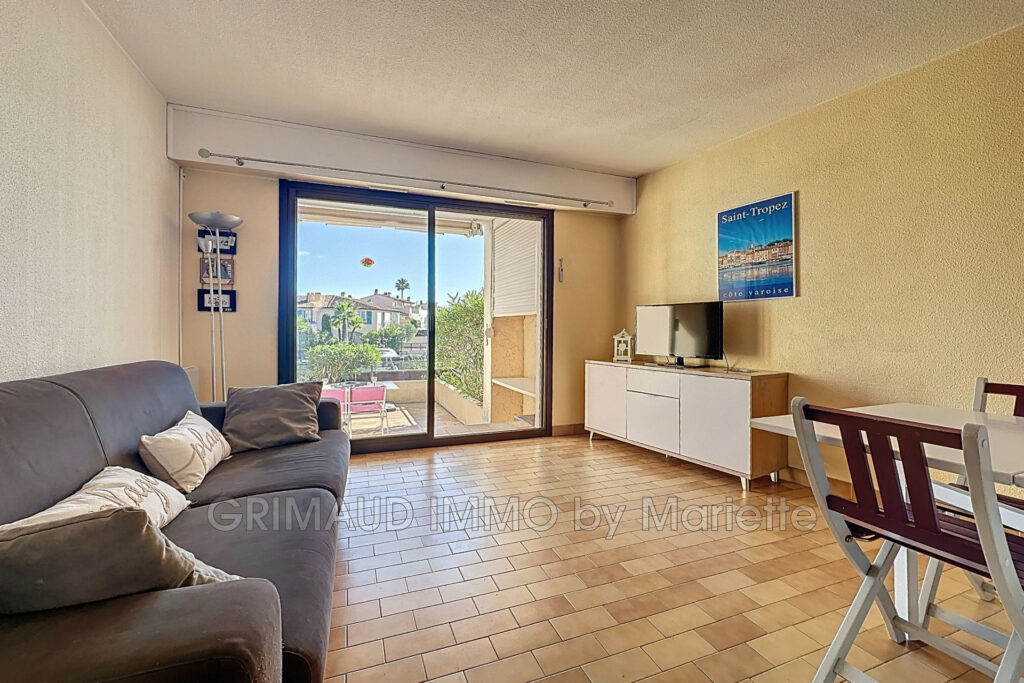 appartement avec terrasse, T2 vue canaux de port grimaud, gara – 2 pièces – 1 chambre – 36.20 m²