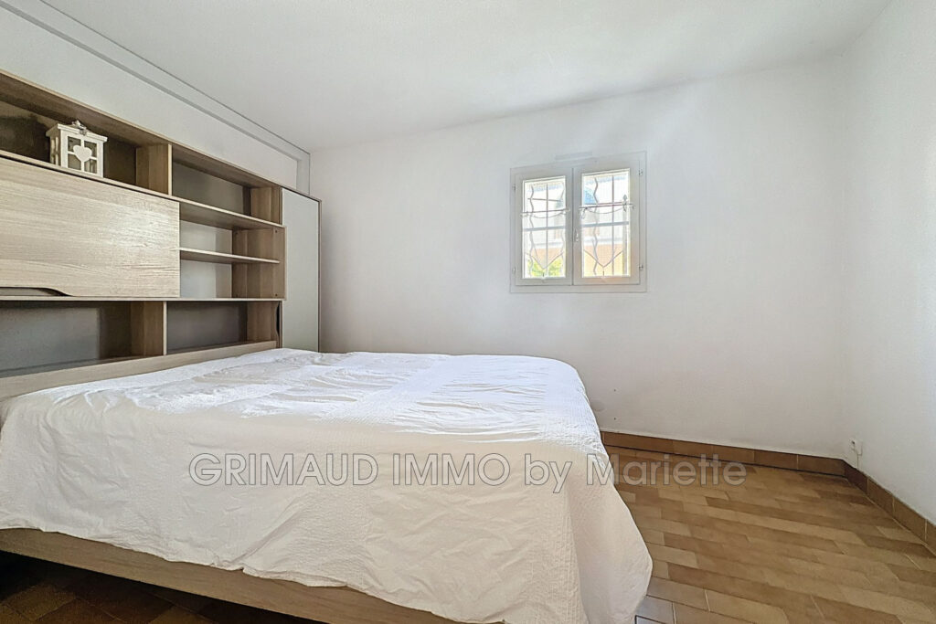 appartement avec terrasse, T2 vue canaux de port grimaud, gara – 2 pièces – 1 chambre – 36.20 m²