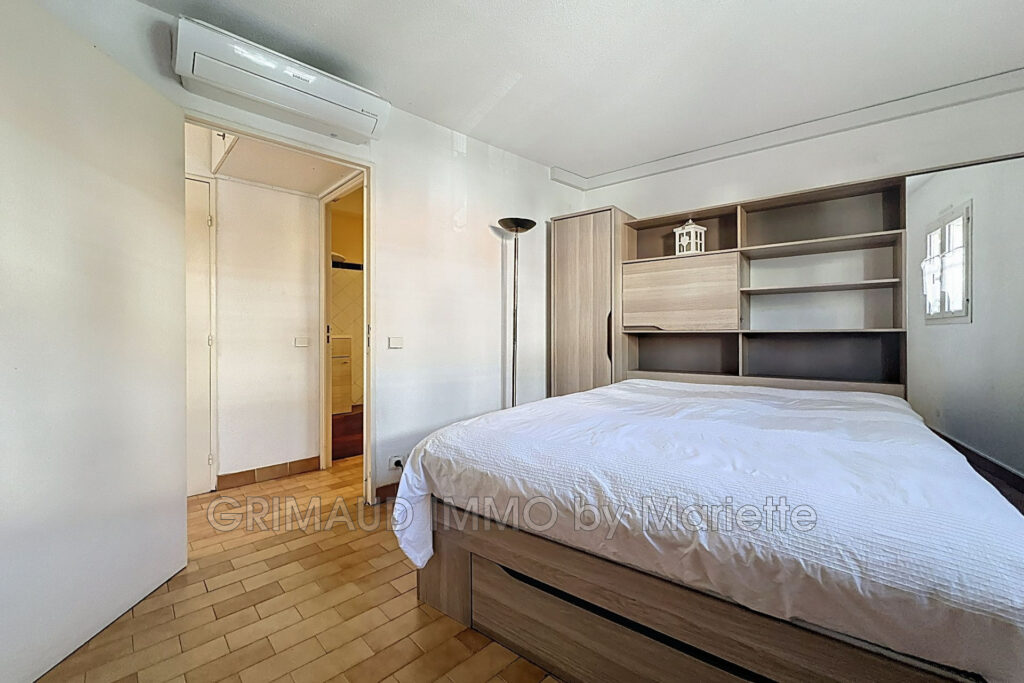 appartement avec terrasse, T2 vue canaux de port grimaud, gara – 2 pièces – 1 chambre – 36.20 m²