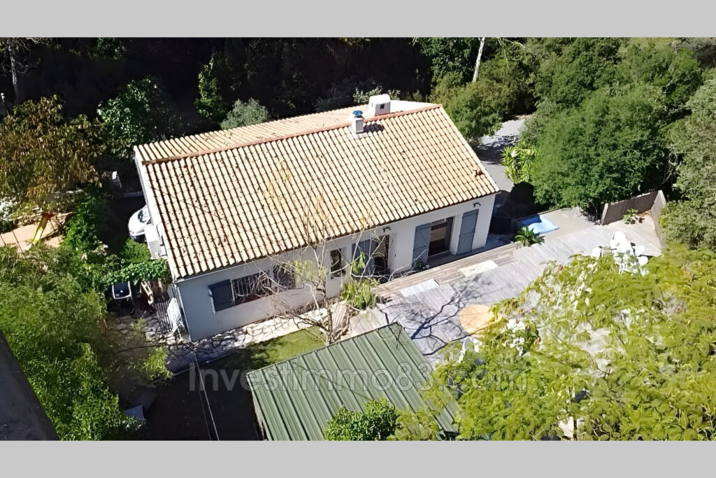 Dans un cadre verdoyant, sur les hauteurs de LA-VALETTE-DU-VAR – 5 pièces – 4 chambres – 125.00 m²