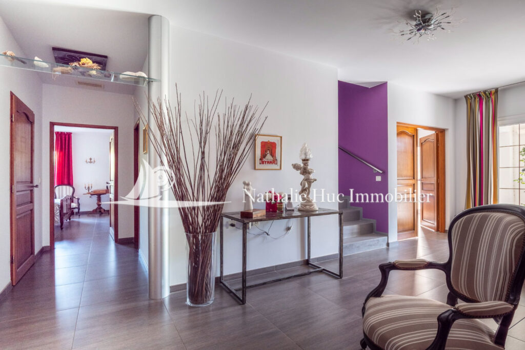 vente maison 7 Pièce(s) – 7 pièces – 5 chambres – 204.00 m²