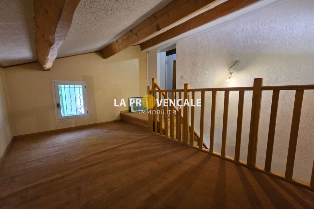 vente maison 9 Pièce(s) – 9 pièces – 6 chambres – 176.33 m²