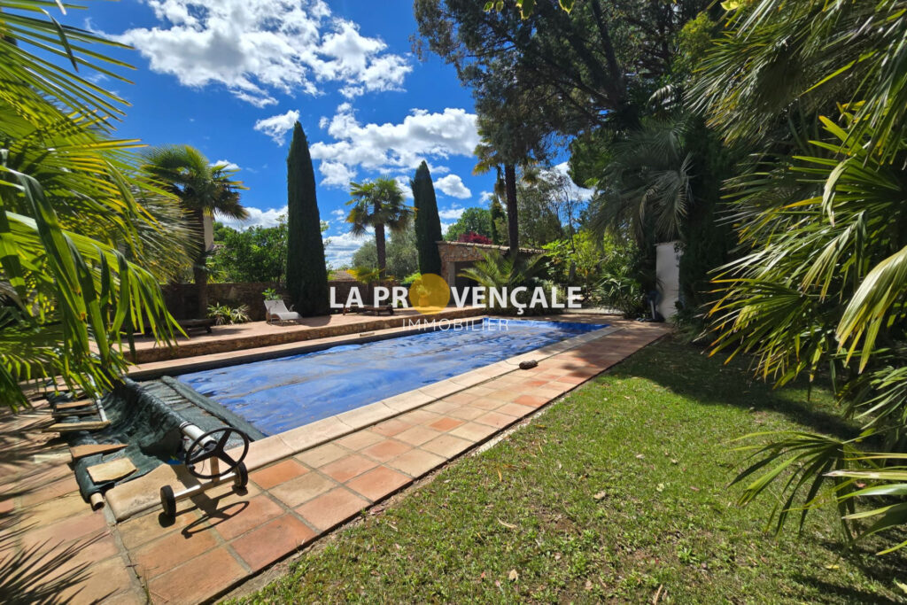 vente maison 9 Pièce(s) – 9 pièces – 6 chambres – 176.33 m²