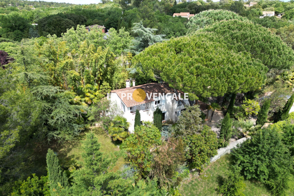 vente maison 9 Pièce(s) – 9 pièces – 6 chambres – 176.33 m²