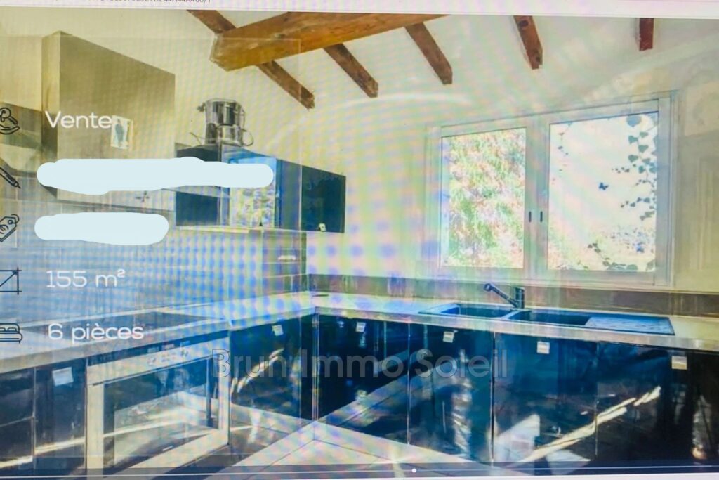 vente maison 8 Pièce(s) – 8 pièces – 5 chambres – 156.00 m²