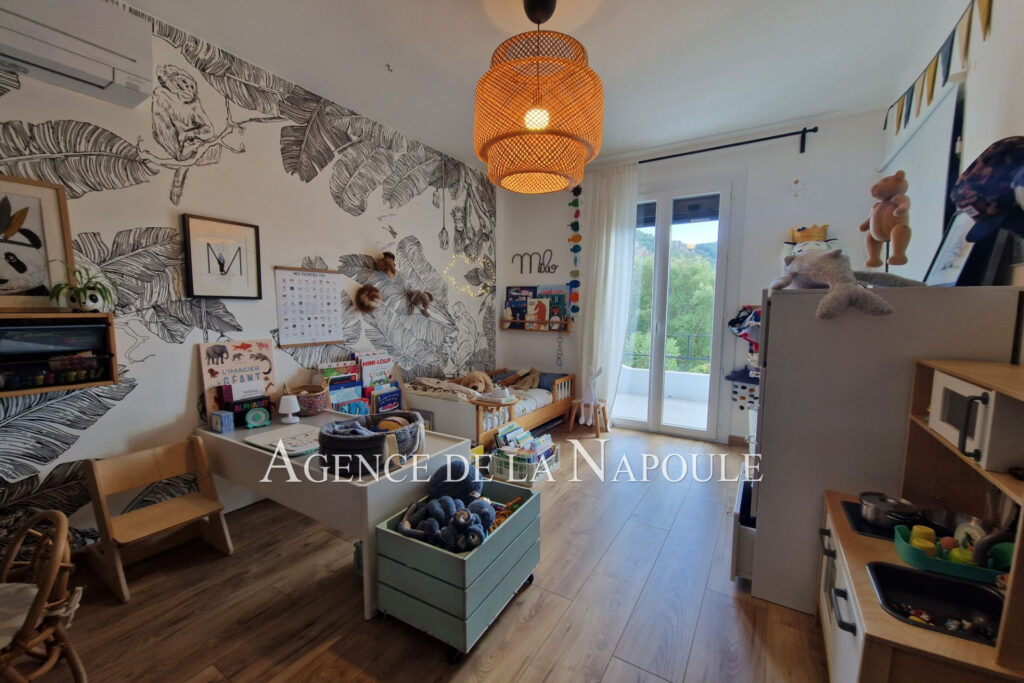 vente maison contemporaine 5 Pièce(s) – 5 pièces – 4 chambres – 130.00 m²