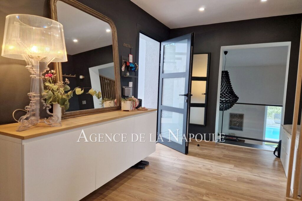 vente maison contemporaine 5 Pièce(s) – 5 pièces – 4 chambres – 130.00 m²