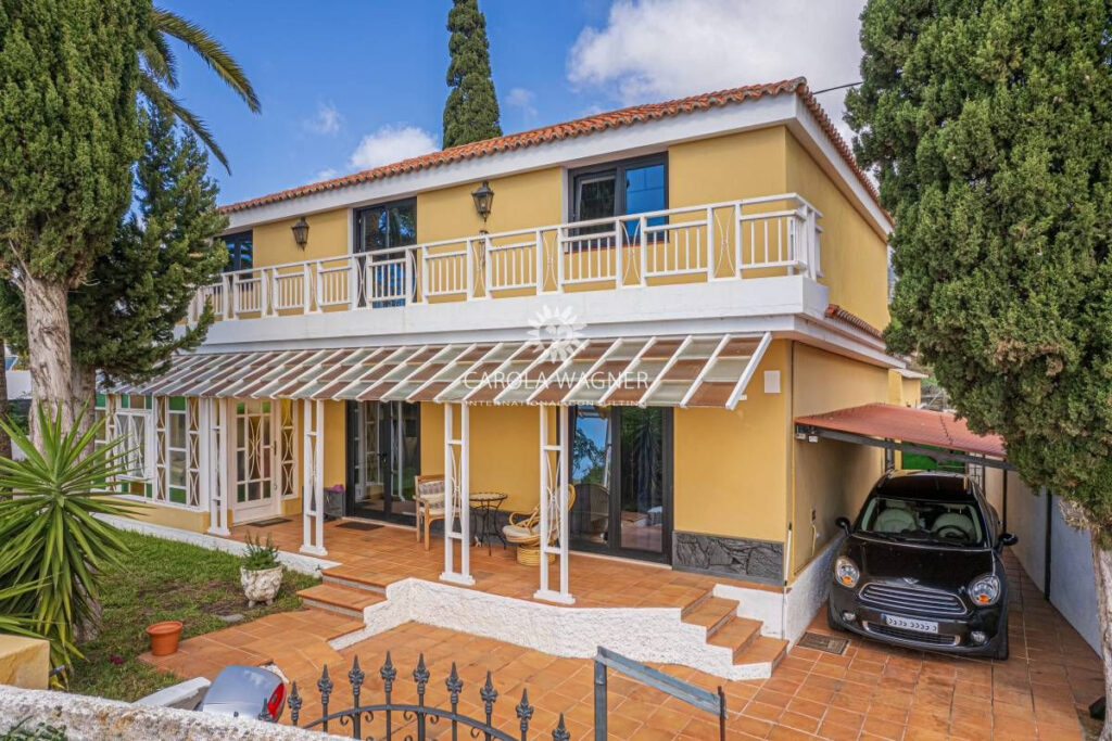 vente villa 6 Pièce(s) – 6 pièces – 3 chambres – 221.00 m²