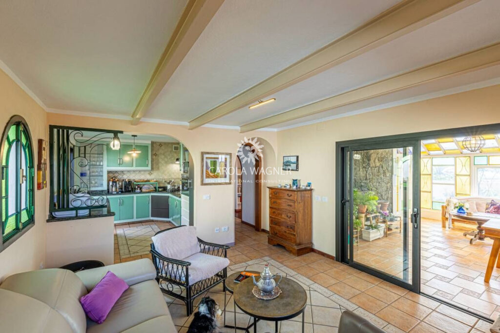 vente villa 6 Pièce(s) – 6 pièces – 3 chambres – 221.00 m²