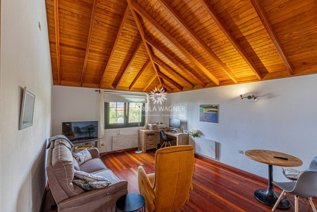 vente villa 6 Pièce(s) – 6 pièces – 3 chambres – 221.00 m²