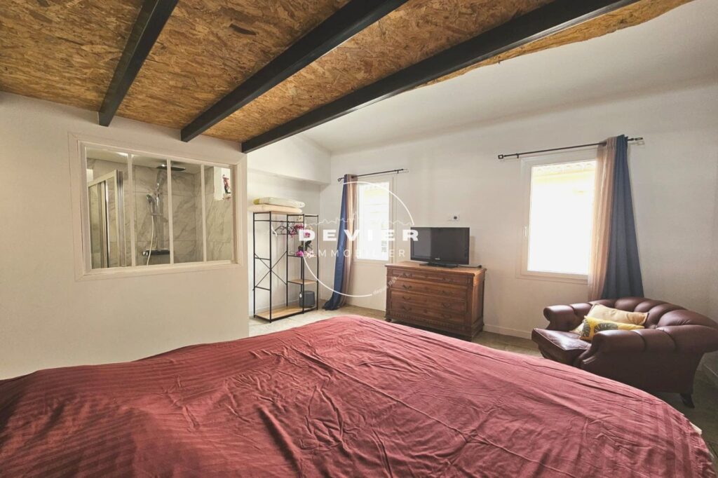C½ur du village de Saint-Laurent-D’Aigouze – Charmante Maison  – 5 pièces – 4 chambres – 130.00 m²