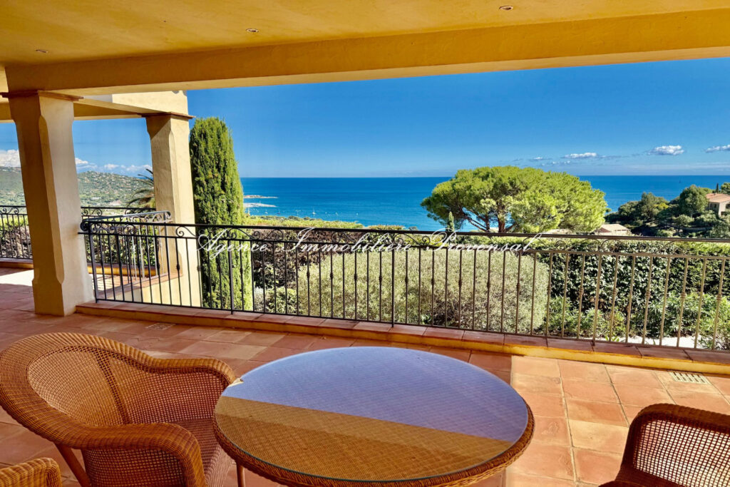 vente villa provençale 6 Pièce(s) – 6 pièces – 5 chambres – 213.00 m²