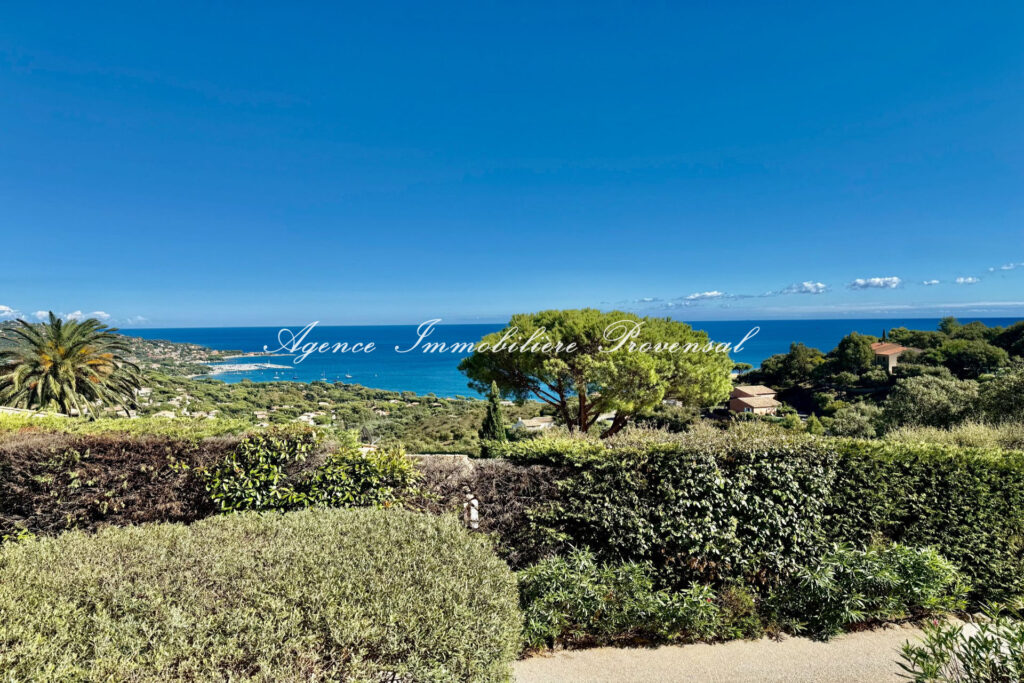 vente villa provençale 6 Pièce(s) – 6 pièces – 5 chambres – 213.00 m²