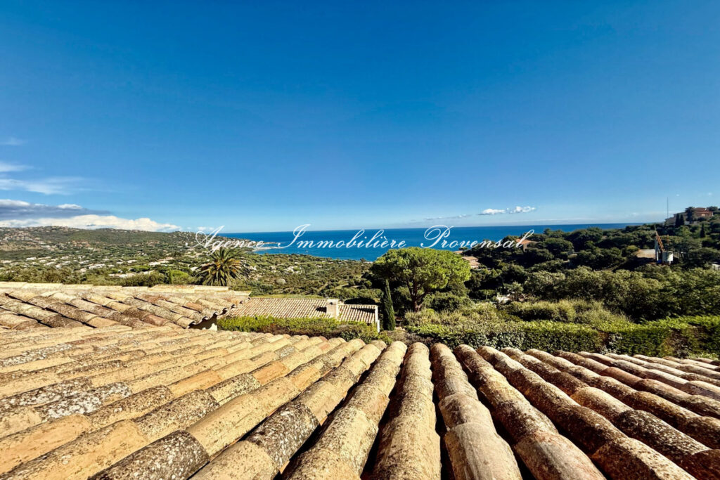 vente villa provençale 6 Pièce(s) – 6 pièces – 5 chambres – 213.00 m²