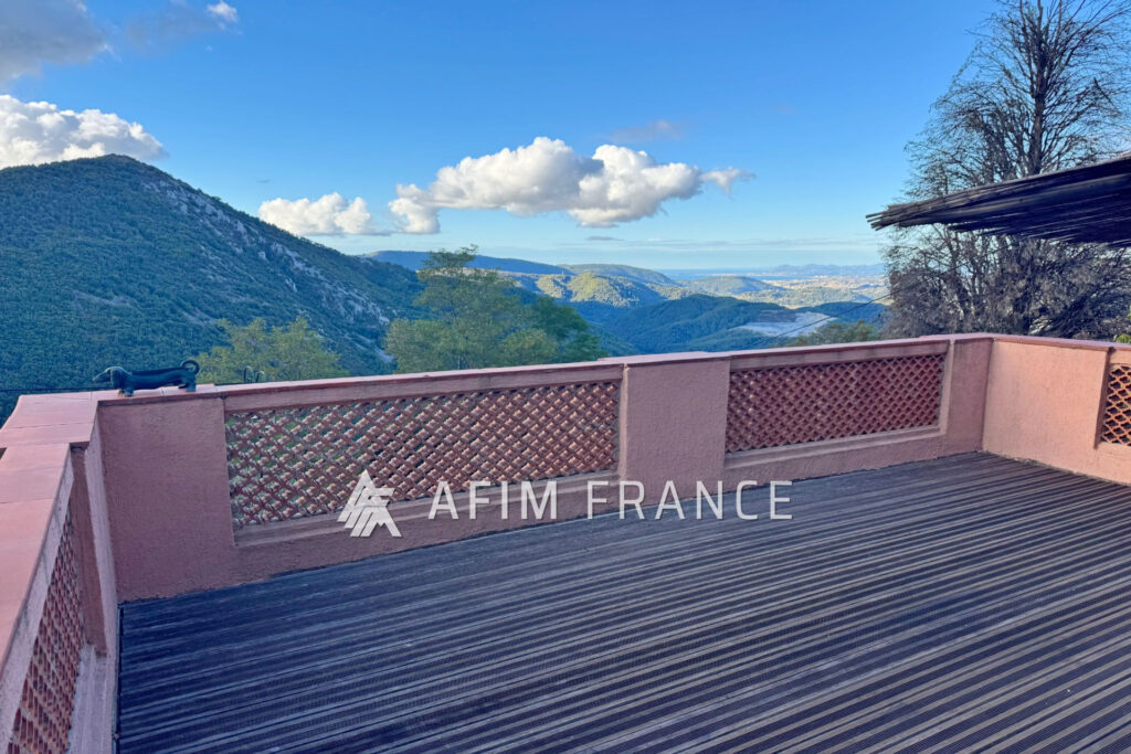 vente maison 5 Pièce(s) – 5 pièces – 4 chambres – 145.00 m²