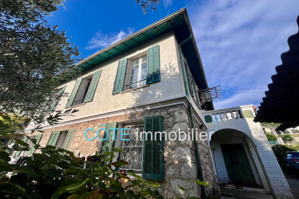 vente maison 6 Pièce(s) – 6 pièces – 4 chambres – 160.00 m²