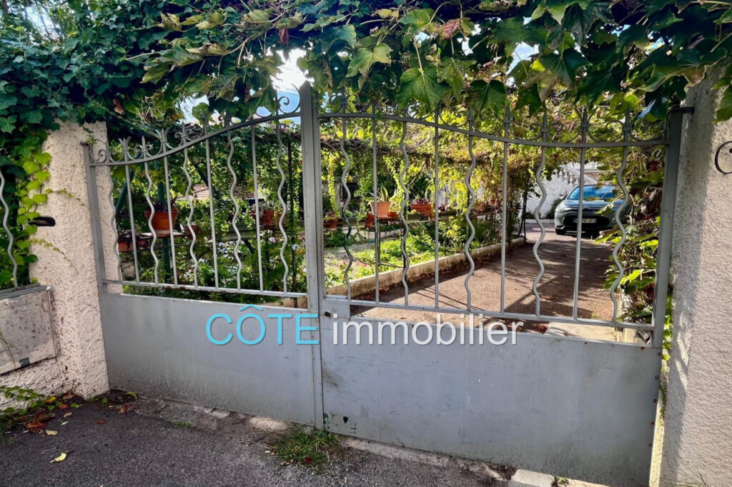 vente maison 6 Pièce(s) – 6 pièces – 4 chambres – 160.00 m²